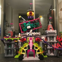 Review of Lepin 07090 The Joker Manor Bootleg of Lego 70922