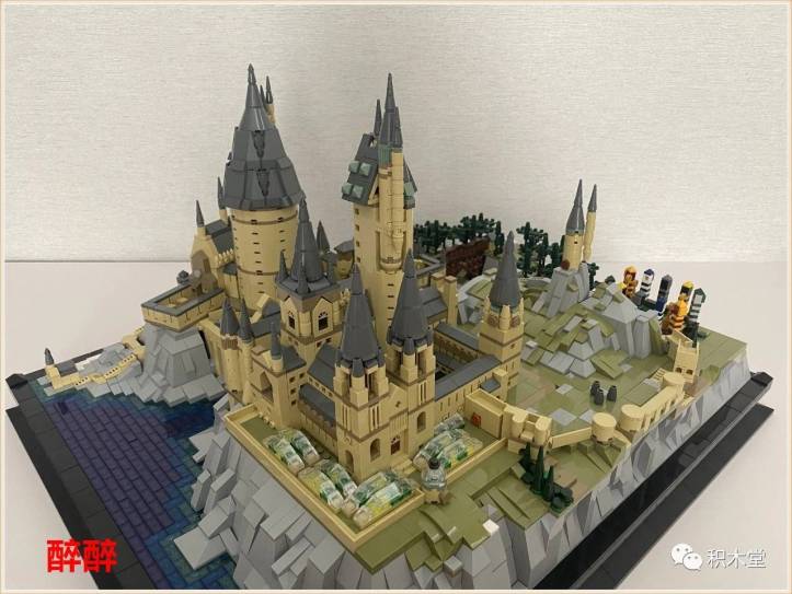 Mould King 22004 Hogwarts Castle LEGO MOC