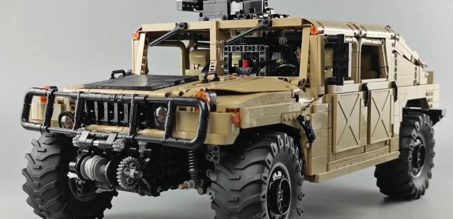 Reviews of CADA C61036 Humvee Licensed Non LEGO Brick Built HMMWV